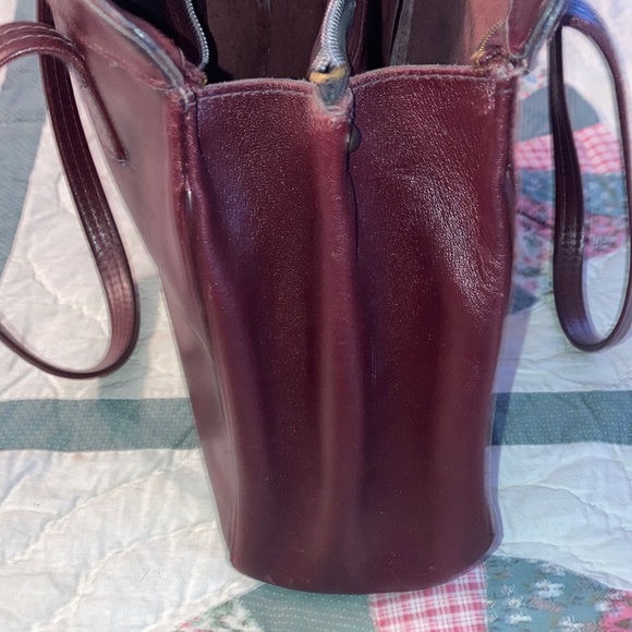 Leather purse appx. 12 x 9 x 4”, 1st pics outside light, unsewn zipper $19 - Picture 6 of 11